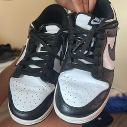 Nike Panda Dunks 