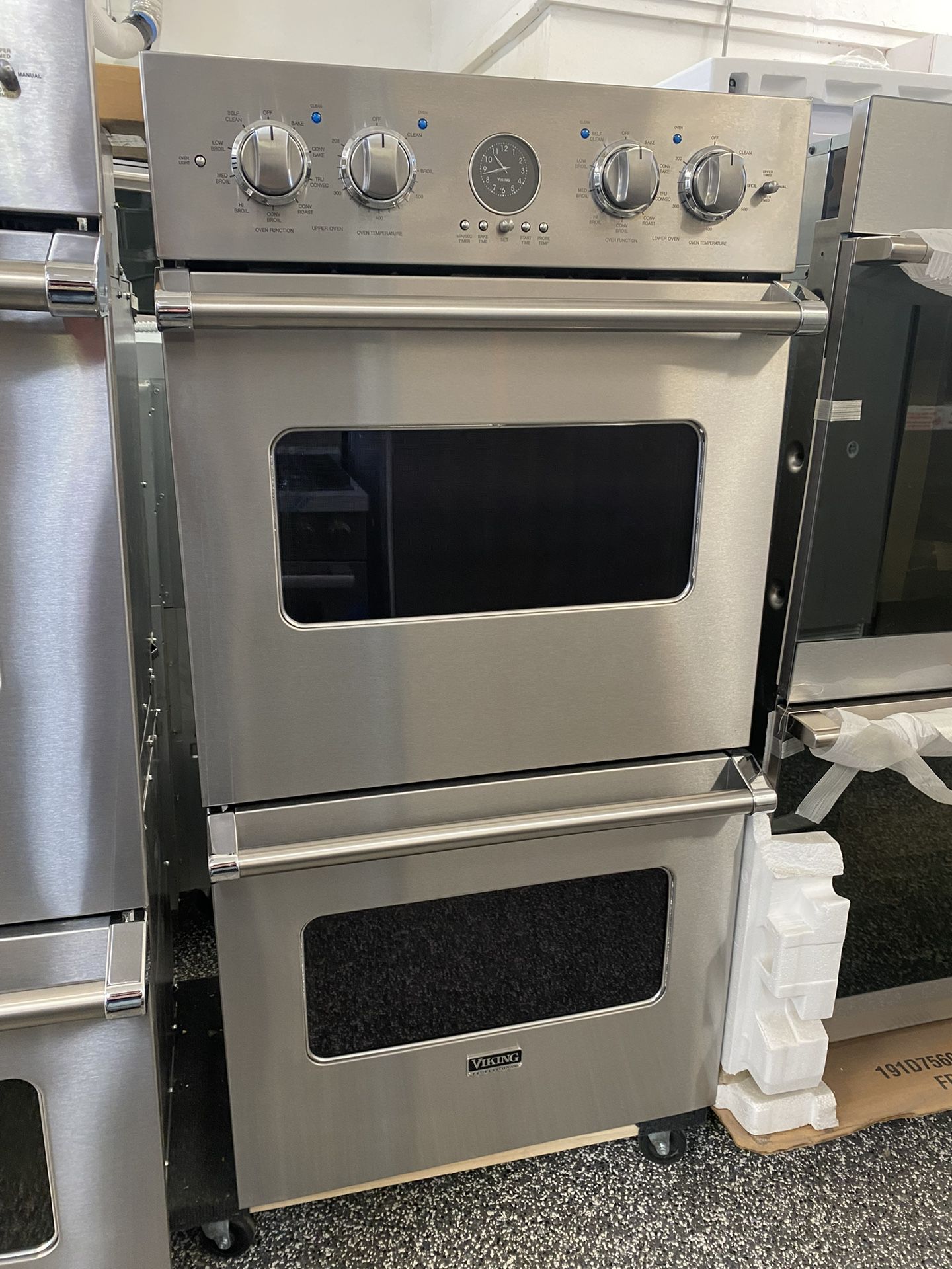 Viking 27” Electric Double Wall Oven 
