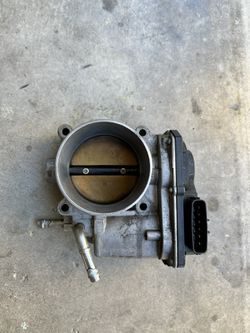 Toyota Lexus Throttle Body Assembly