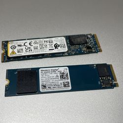 Lot Of 2 1tb Ssd.  See Pics 