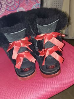 Very Good Condition Size 8 UGG's Black And Red Boots