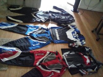 Sports clothing
