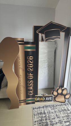 NOT FREE - 2026 Graduation Photo Decoration