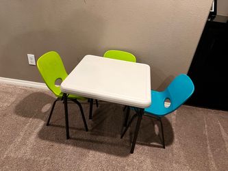 Lifetime Brand Kids Table and 3 Chairs