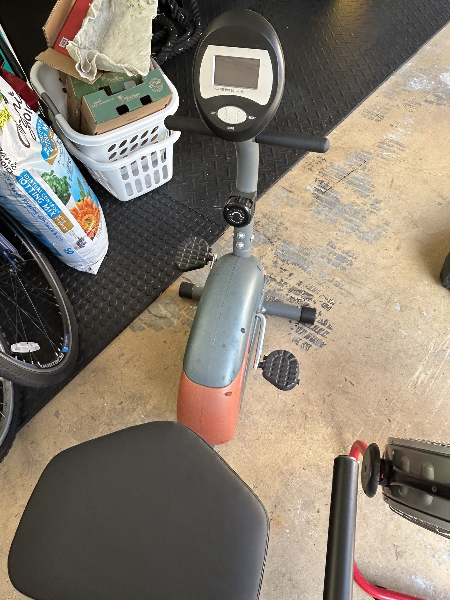 Exercise Bike With Tension Control