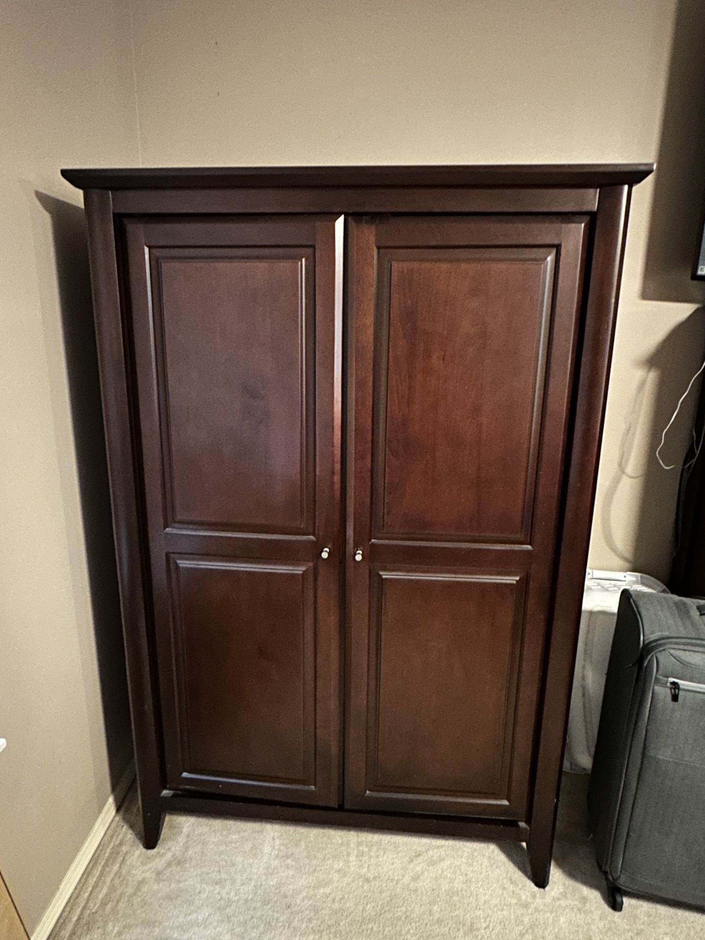 Armoire