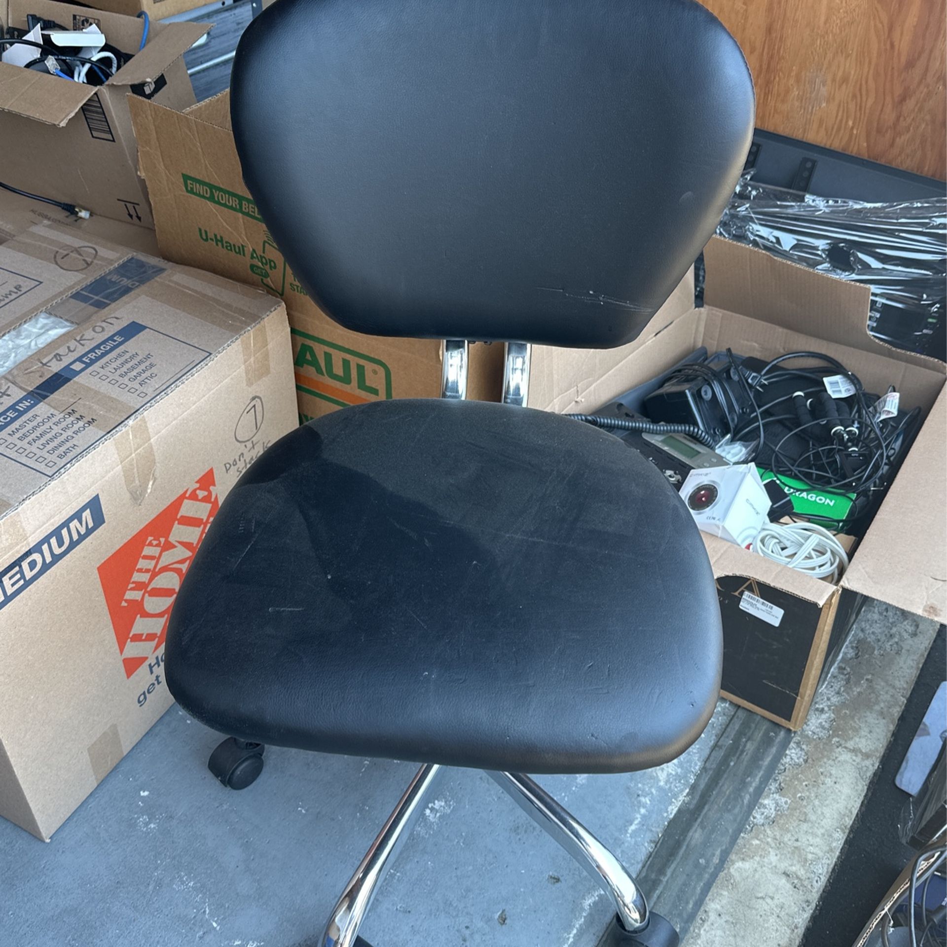 Black Rolling Office Chair X2