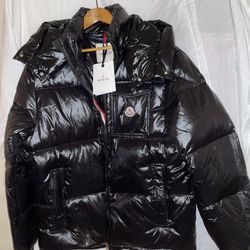 NEW MONTCLER BUBBLE COAT 