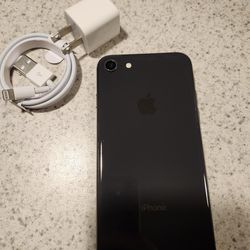 iPhone 8 64gb Factory Unlocked 