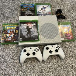 Xbox One S 500GB Bundle 2 Controllers And 6 Games