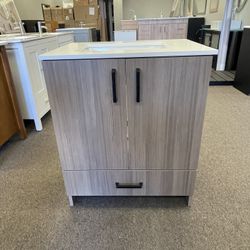 New 29” Bathroom Vanity- Quartz Countertop 