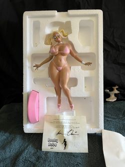 “Bubble Gum” Booty Babe art