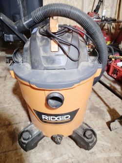 Rigid wet/dry Vacuum