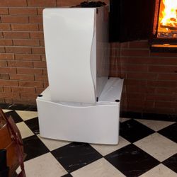 Universal  W/D Pedestals