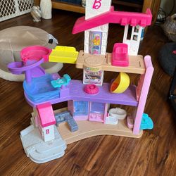 Barbie  Little People Multi Level Dream House