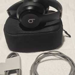 Beats Solo 4 Headphones