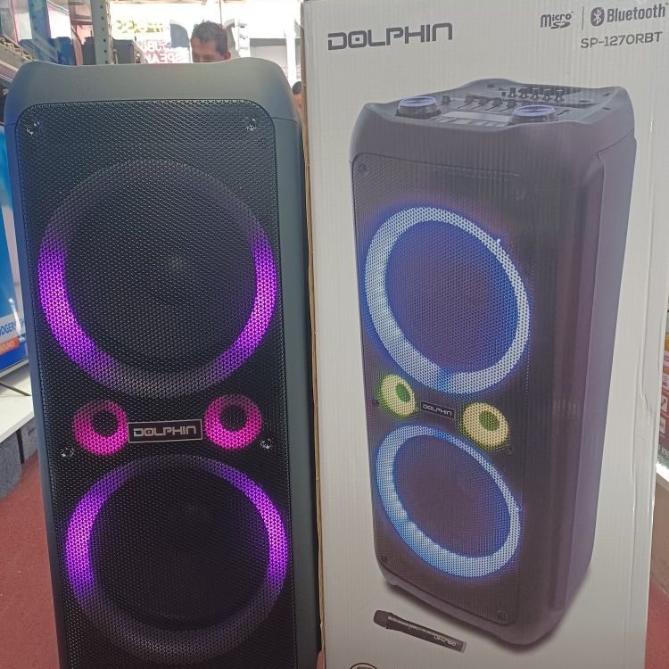Loud Bluetooth Kareoke Party Speakers With Great Bass.  Brand New SEALED 
