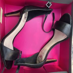 Vince Camutu Black Heels