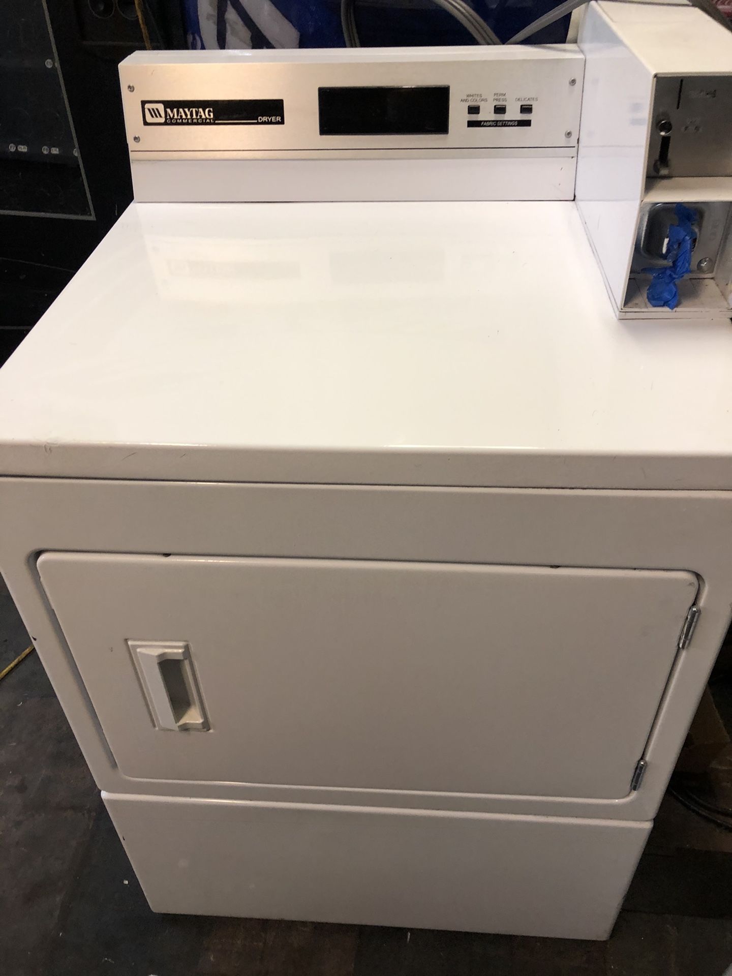 Maytag coin op dryer, Electric