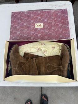 Söfft Brown Suede Boots with Box