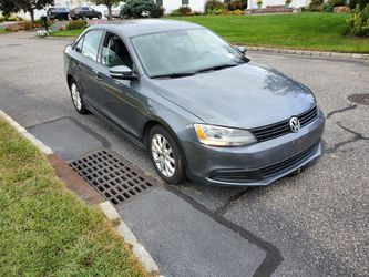 2011 Volkswagen Jetta 2.5 Se MK6 with New Parts