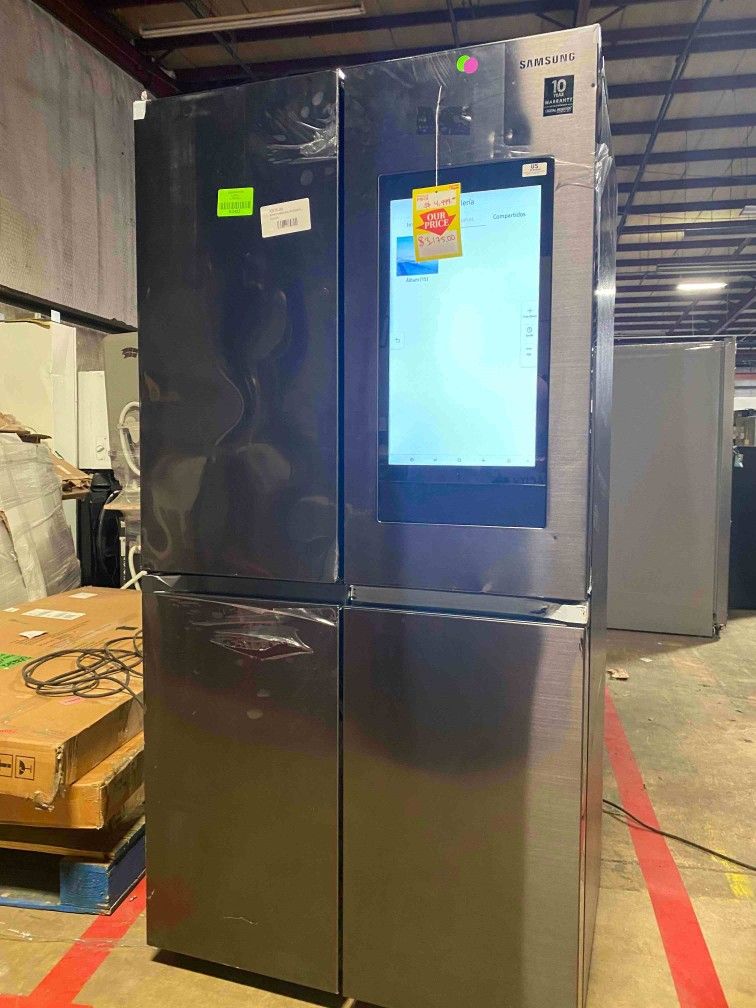 SAMSUNG RF23ASG Family Hub Counter-Depth French Door Refrigerator XB4