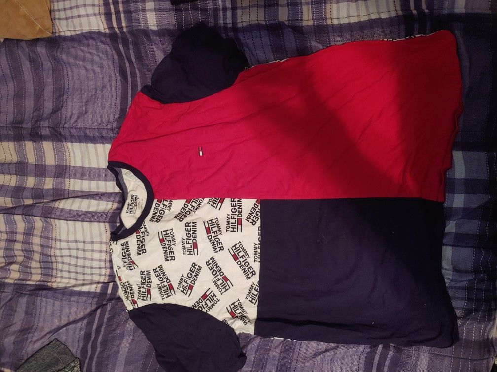 Clothing Bundle: Levi Strauss, Tommy Hilfigure,NBA
