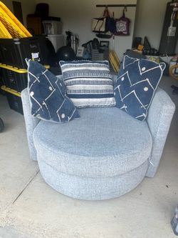 Large Round Swivel Accent Chair with Pillows