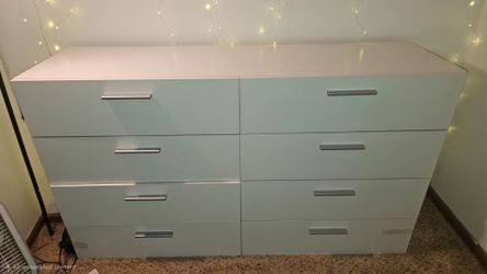 8-Drawer Double Dresser