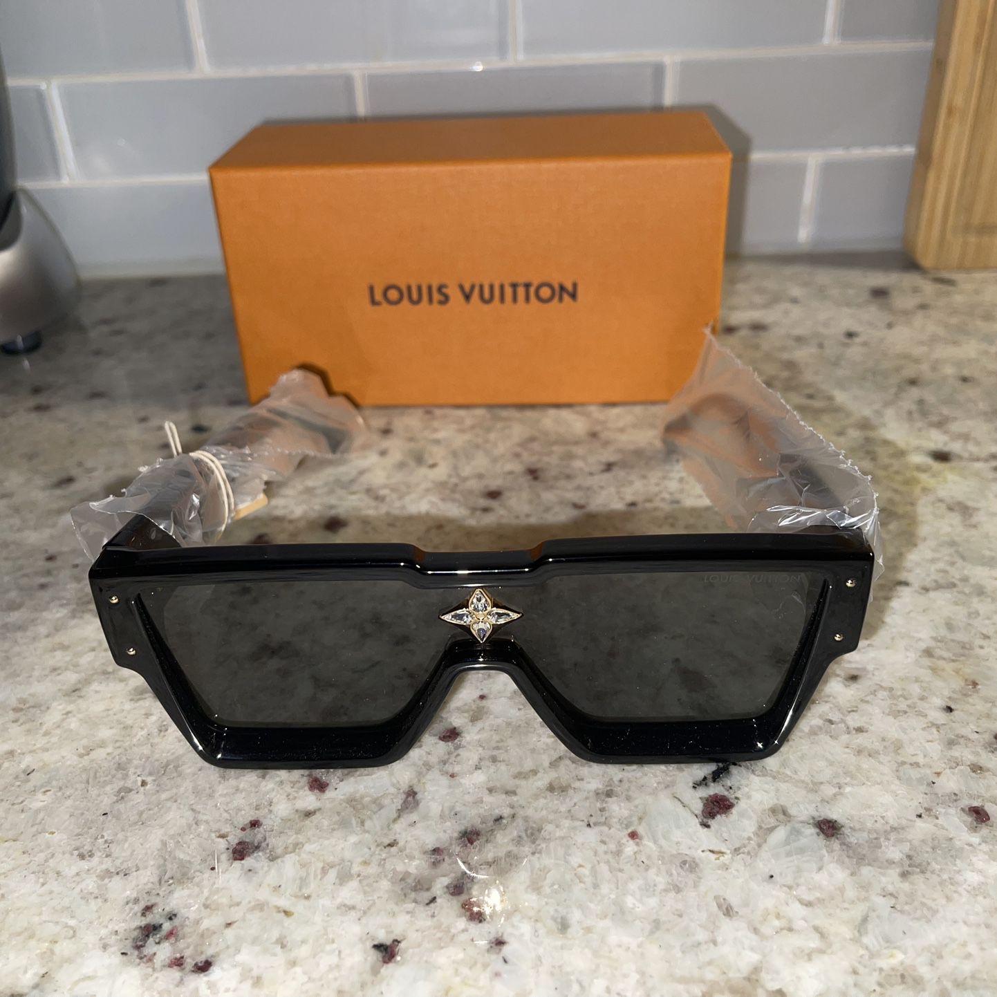 Louis Vuitton, Accessories, Louis Vuitton Cyclone Sunglasses Black With  Gold Detailing