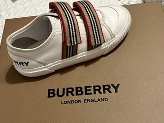 Burberry Kids Shows