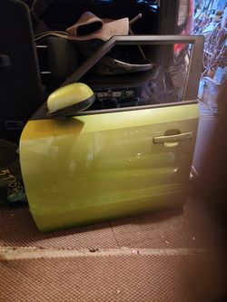 2014 -2019 Kia soul parts: front doors,rear right door, steering airbag, instrument dash panel.