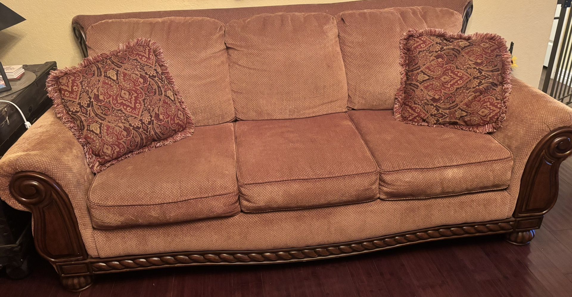 Set Off Two Sofas