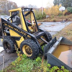 New Holland Skid Steer L555