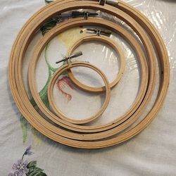 5 Vintage Embroidery Hoops