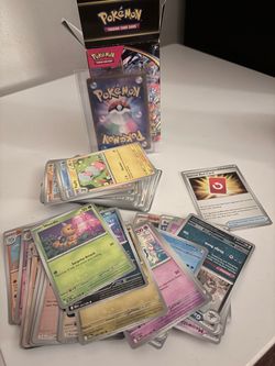 Pokémon Trading Card Game Mixed Lot Mystery