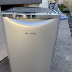 Free Danby Mini-fridge - Needs repair