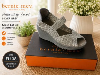Bernie Mev Hallie Wedge Sandals Silver Grey EU 38 US 7.5–8 New in Box
