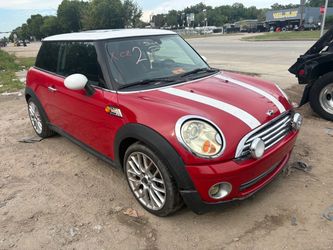 2010 Mini Cooper 1.6L Mt For Parts