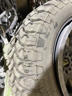 Tire 35.12.5.20