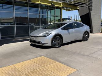 2025 Toyota Prius Plug-In Hybrid