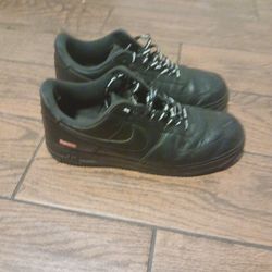 Black SUPREME Af1, Size 11