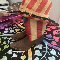 Women’s Cowboy Boots And Hat