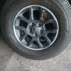 Set Of 4 Tires And Wheels 265/70R18