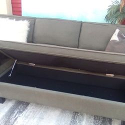  Sectional Sofa with Chaise/Storage/Sleeper