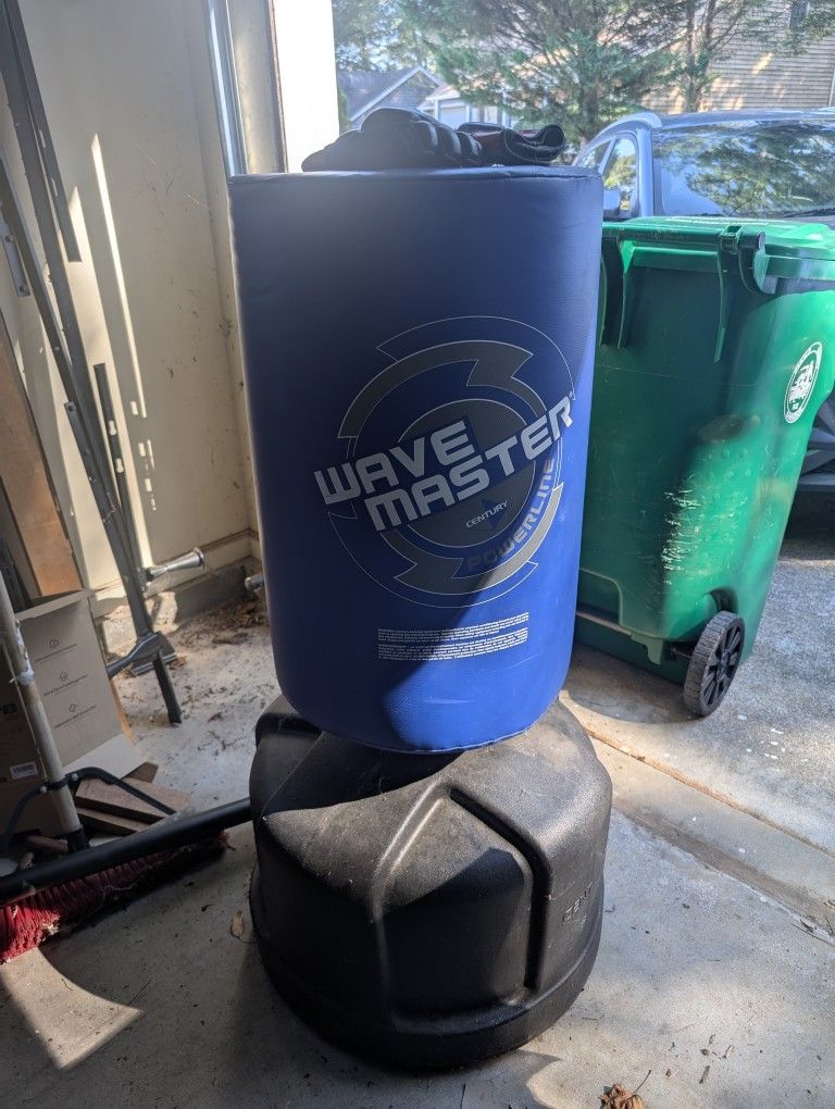 Powerline wavemaster punching bag/Workout Bag