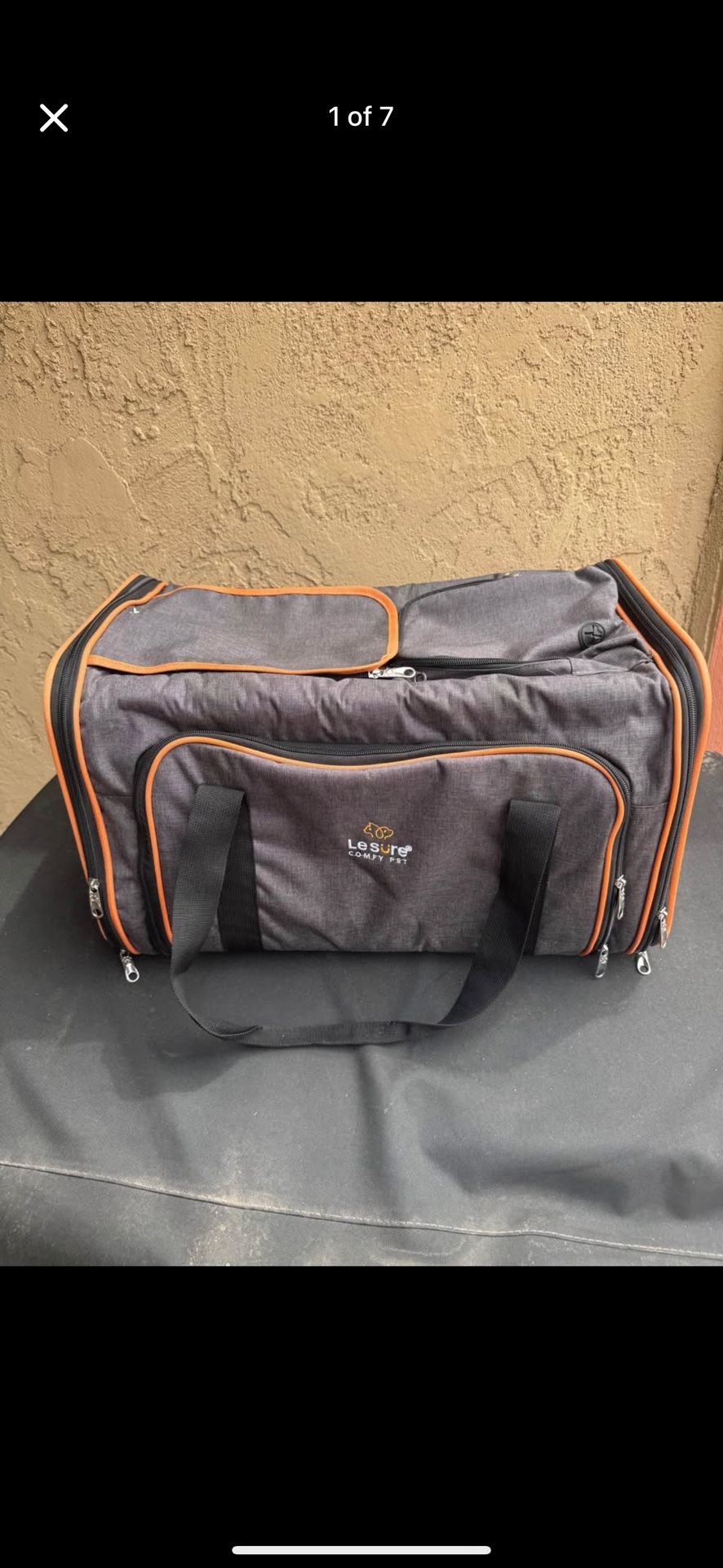 pet carrier