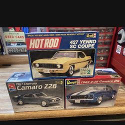 Model Kits Camaros  Vintage In Boxes
