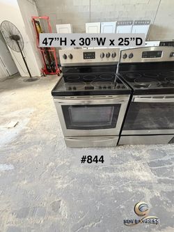 Frigidaire stove  Electric Range (#844)