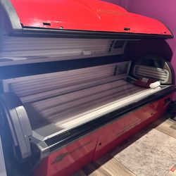 Tanning bed- commercial 548